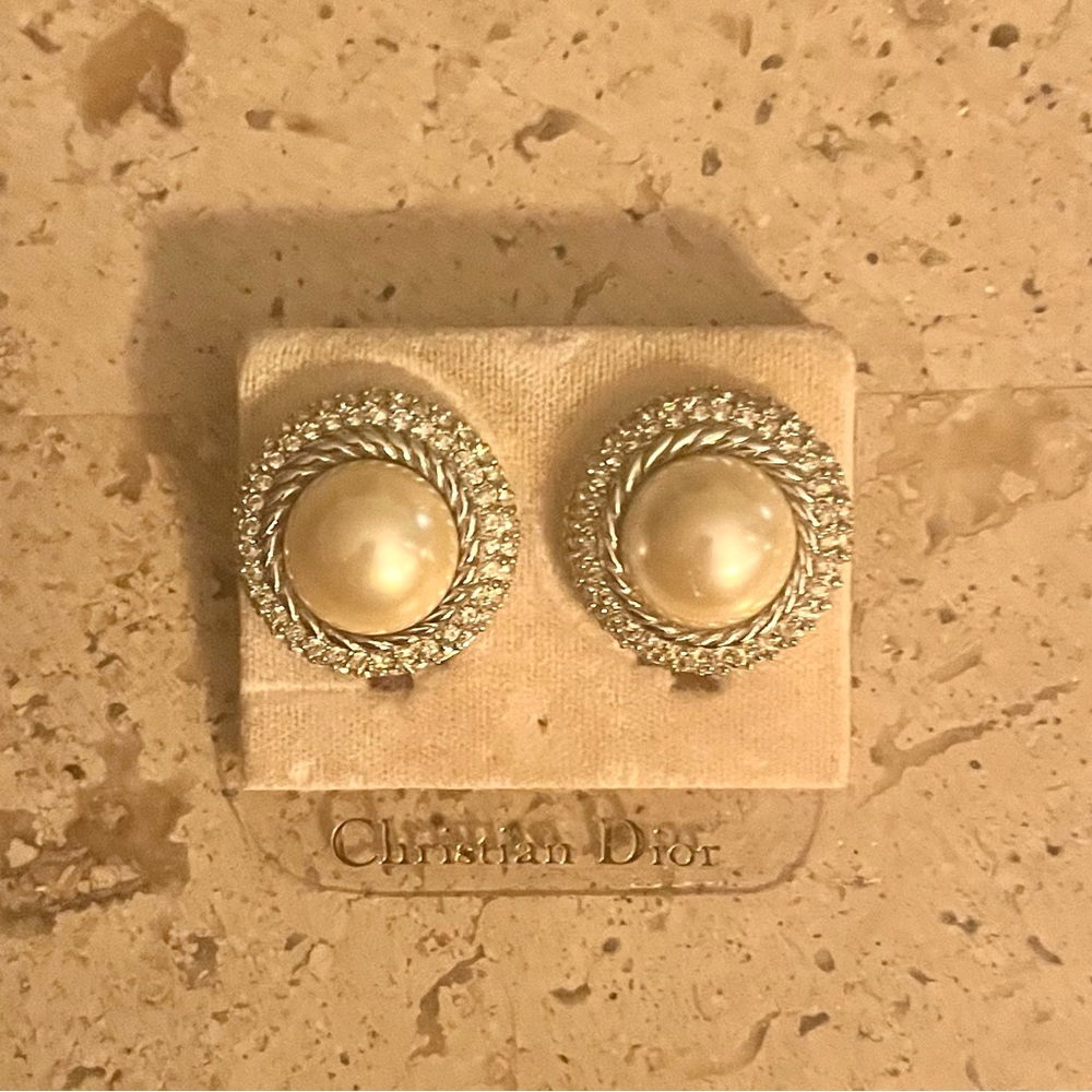 COPY - Christian Dior Pearl with Rhinestones edge!